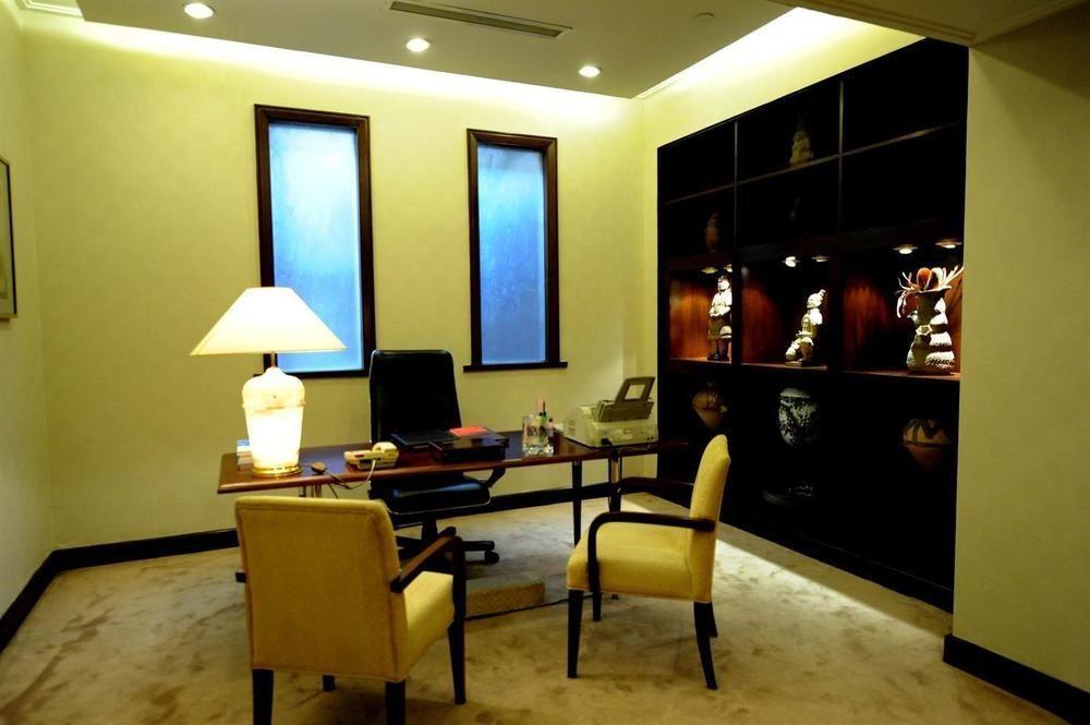 Yun-Zen Jinling World Trade Plaza Hotel Shijiazhuang Buitenkant foto